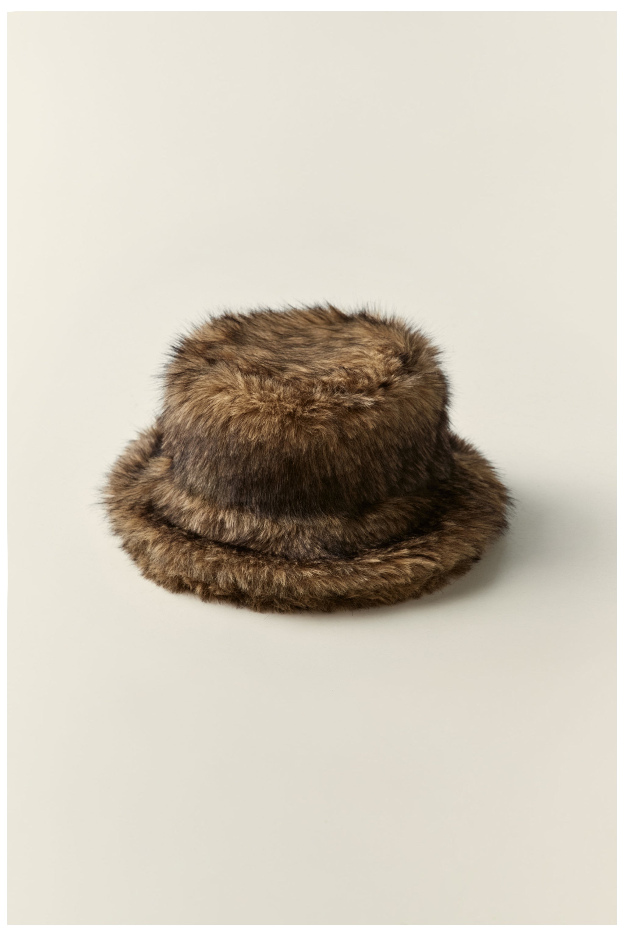 Chapeau Zola