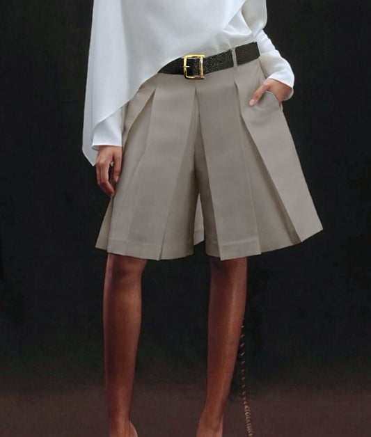 Short Laura